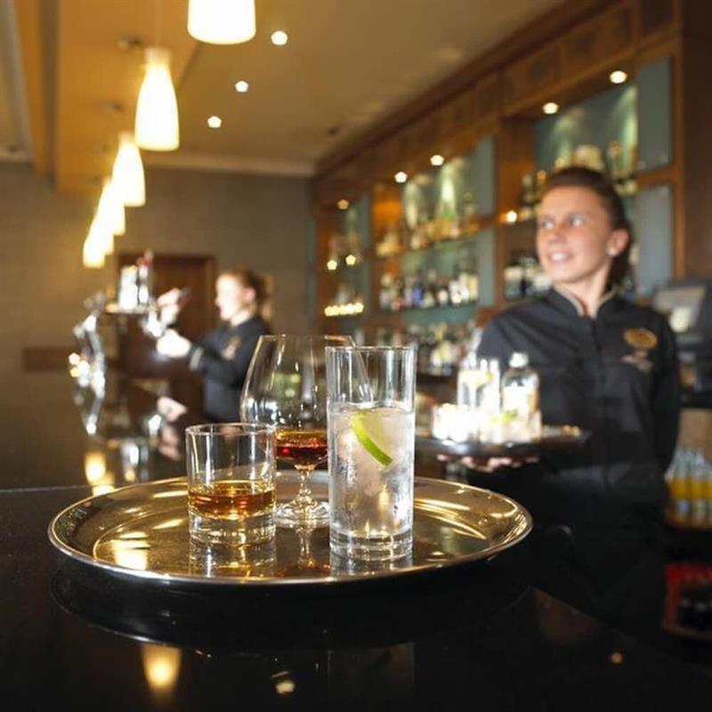 Trim Castle Hotel Bagian luar foto